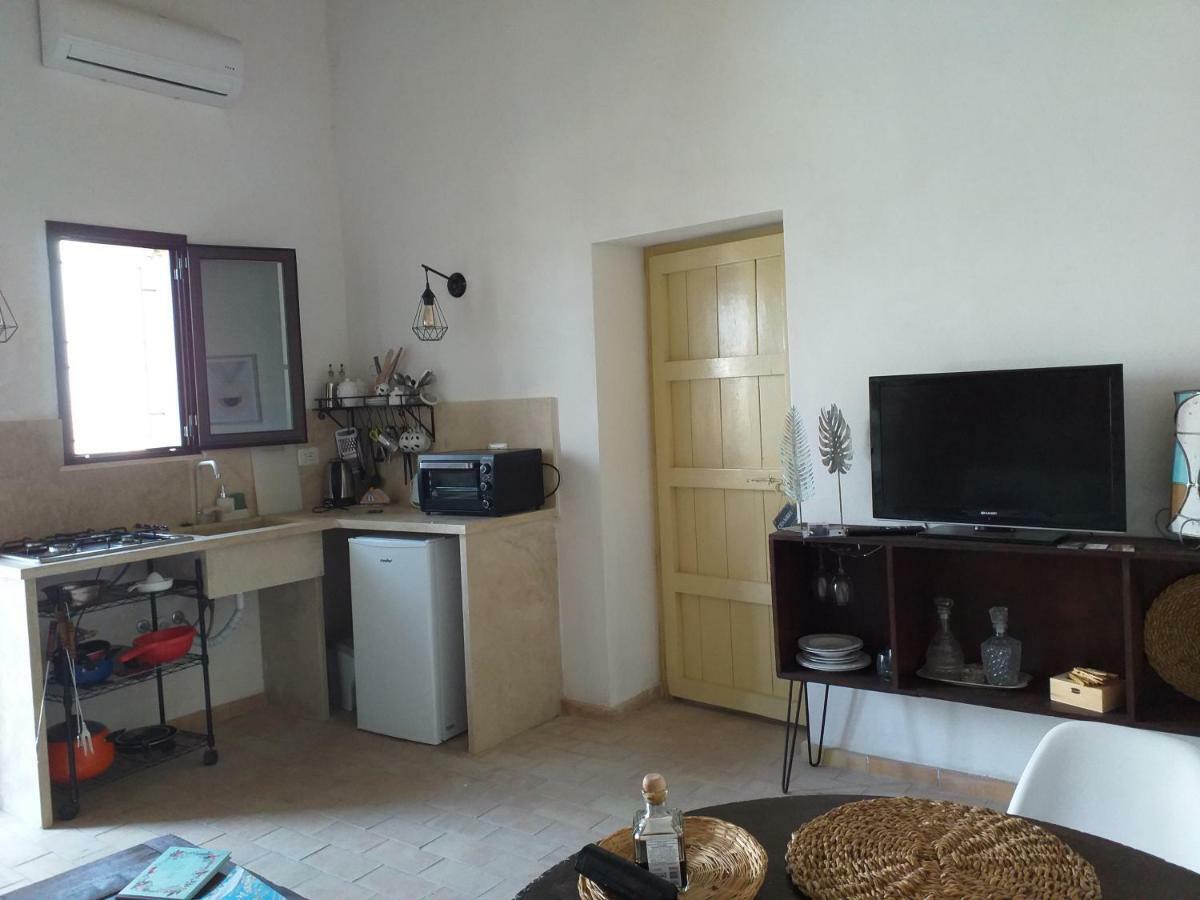 Gibbesi Country Farm Piccolo Cottage Naro Екстериор снимка