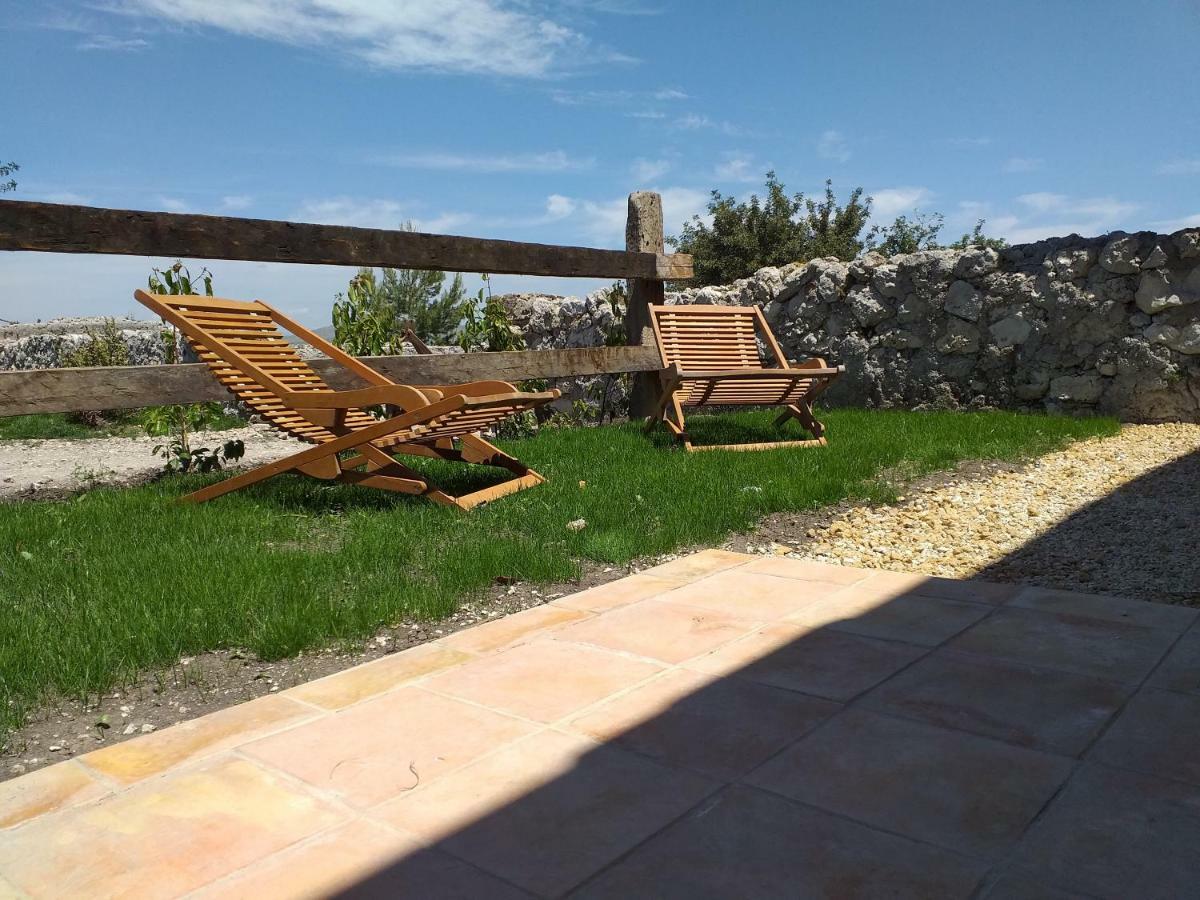 Gibbesi Country Farm Piccolo Cottage Naro Екстериор снимка