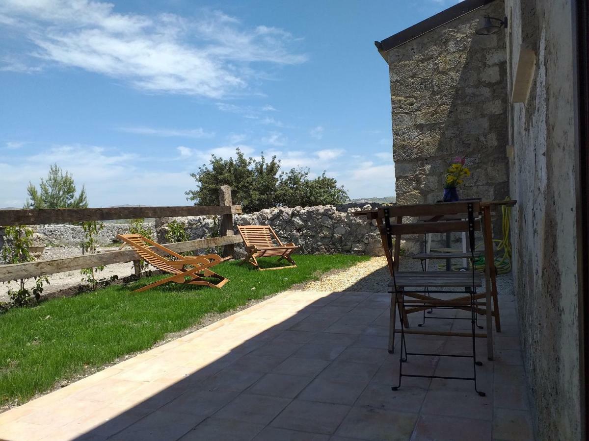 Gibbesi Country Farm Piccolo Cottage Naro Екстериор снимка